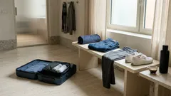 Jeans in aereo: cosa c’è dietro la provocazione di Ryanair e come scegliere l’outfit da viaggio più comodo